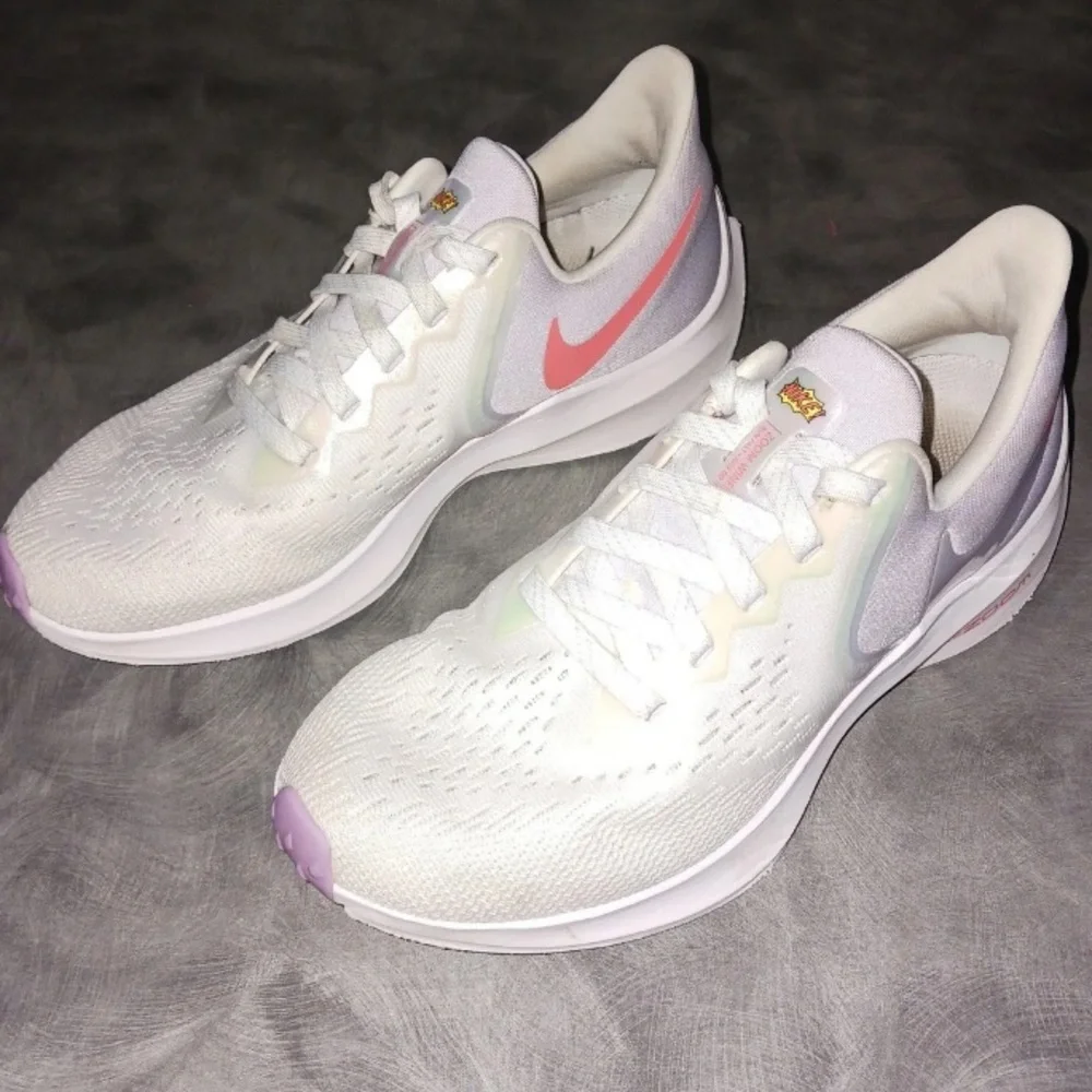 Nikes - Picture 1 of 5